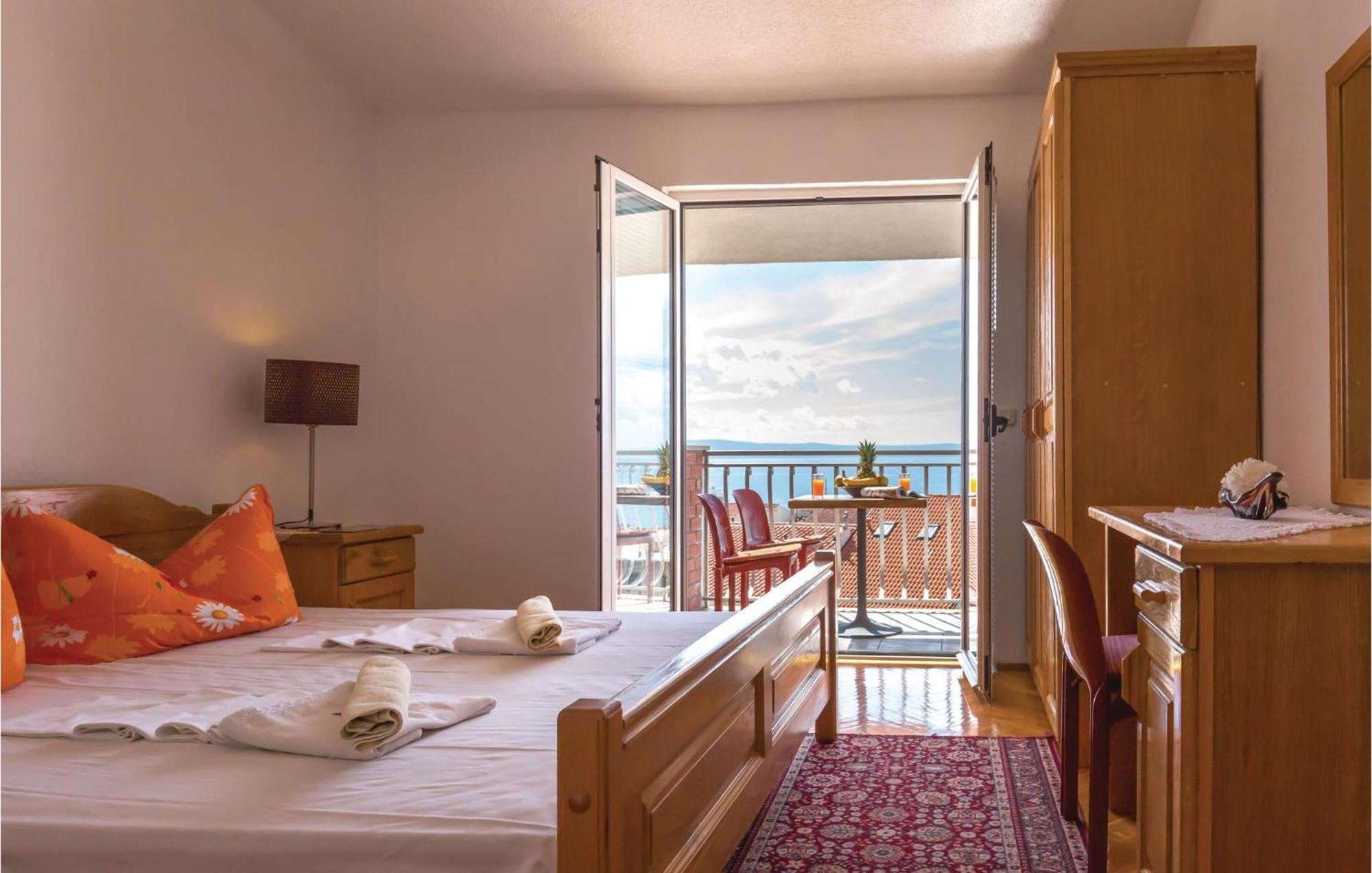 Nice Apartment In Makarska With House Sea View Exterior foto